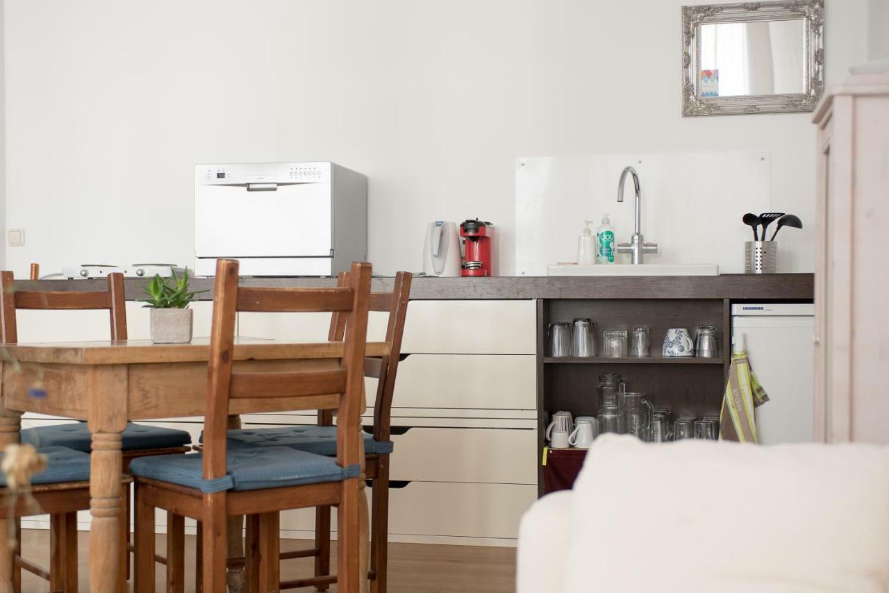 Apartment In Der Yogaschule Koln Bagian luar foto